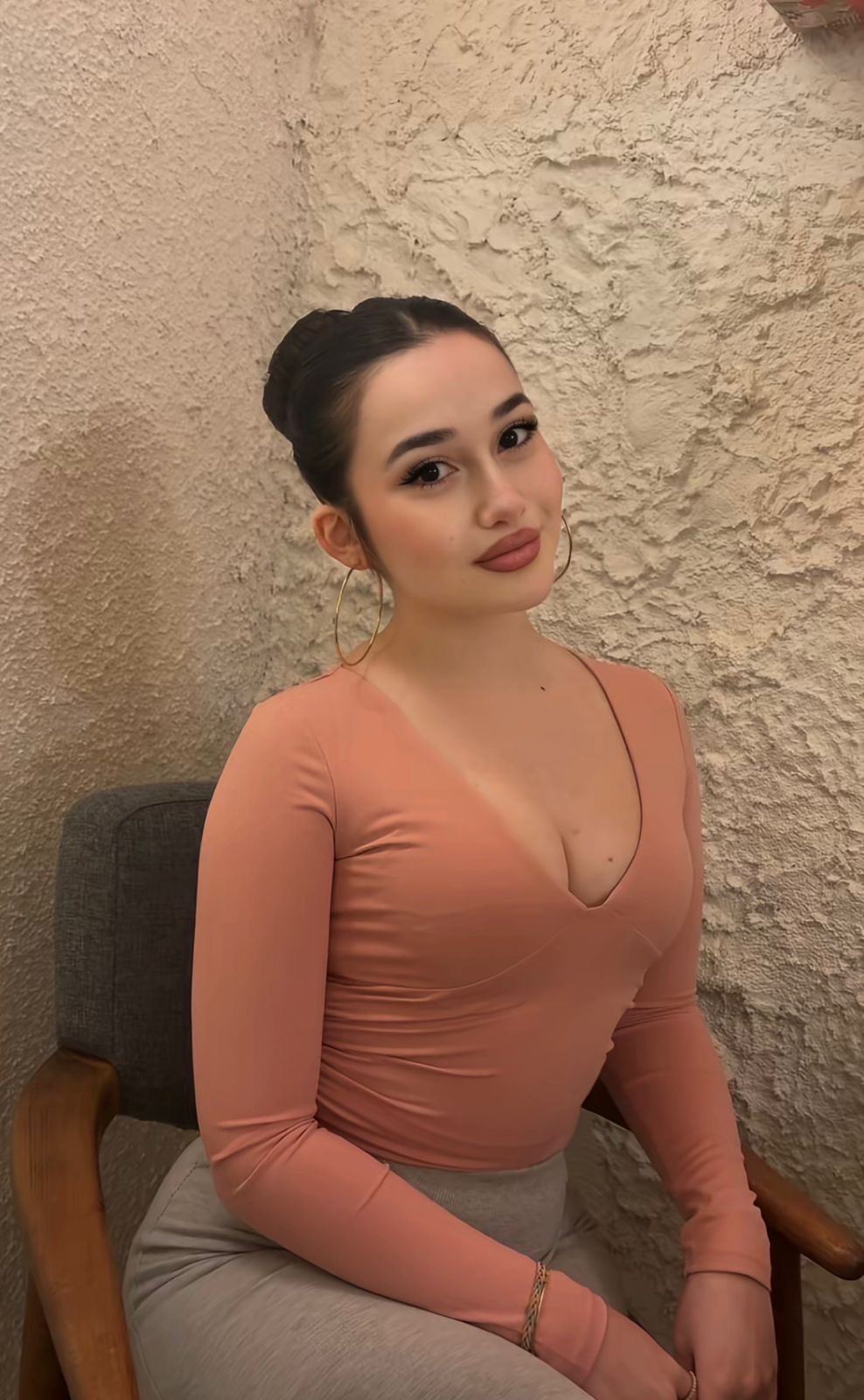 Gemlik İlgi Çekici Kadın Bayan Escort Ayça